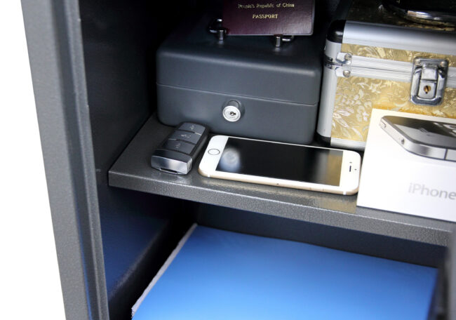 phoenix vela home & office security safe