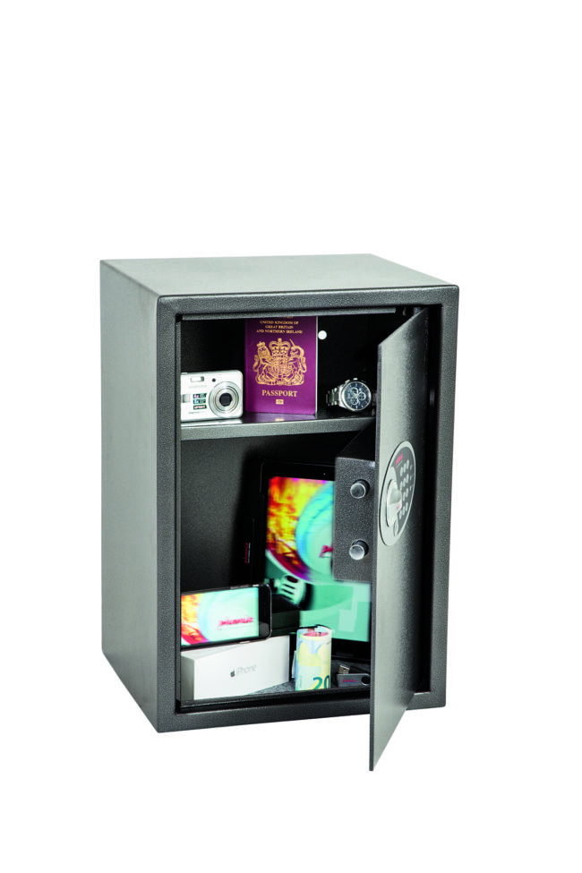 phoenix vela home & office security safe